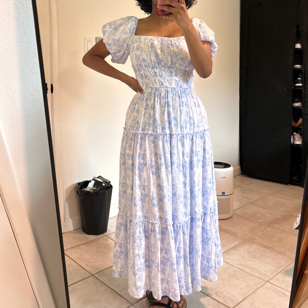 Elegant Blue Floral Dress